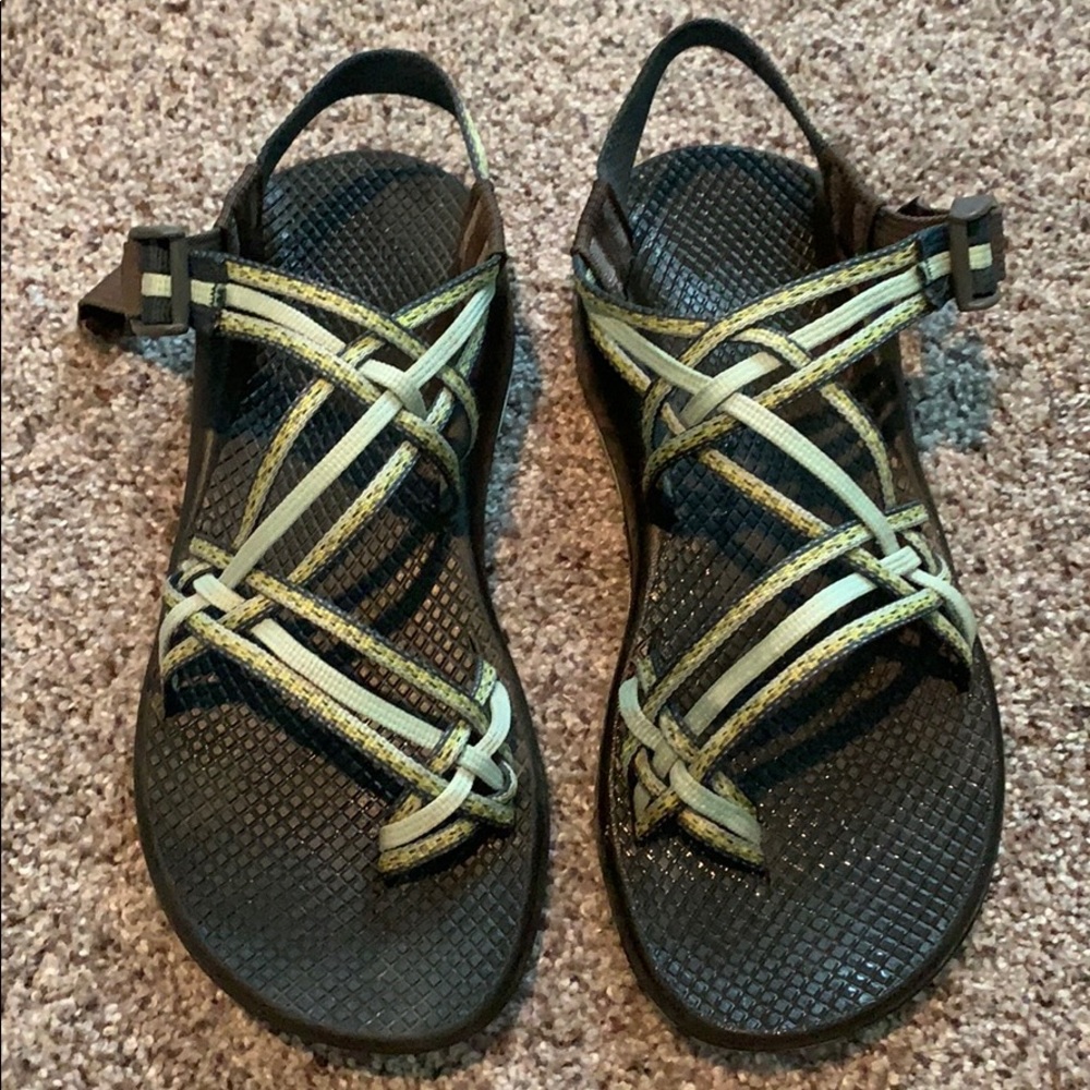 Women’s chacos